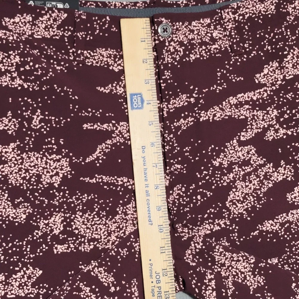Under Armour UA Golf Shorts Mens‎ 34 Burgundy Printed 10